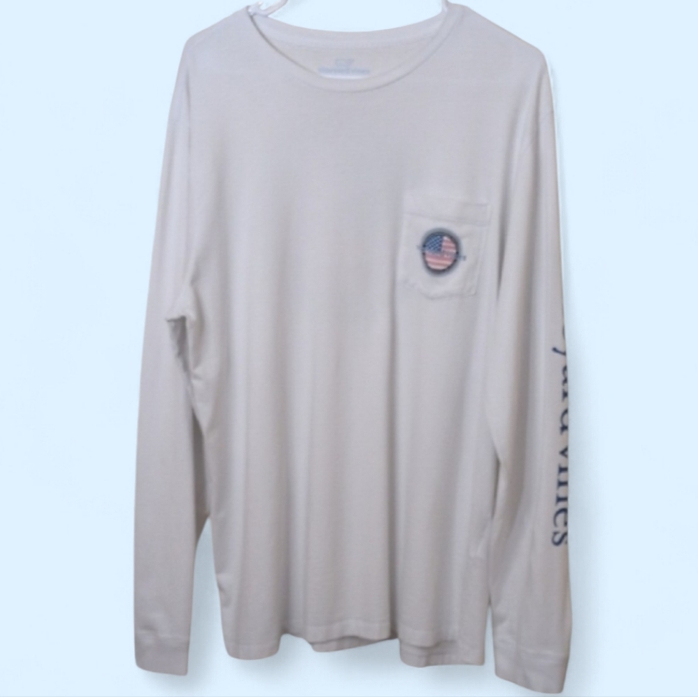 Vineyard Vines White Long Sleeve with Iconic Front Pocket And Sleeve logo Med